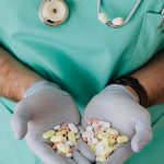 Cum sa scazi tensiunea arteriala fara medicamente?