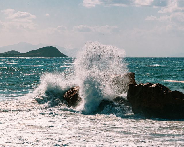 Marea Mediterană: o mare între trei continente