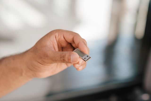 Kingston DataTraveler Kyson 256 GB: soluție practică pentru stocarea fișierelor